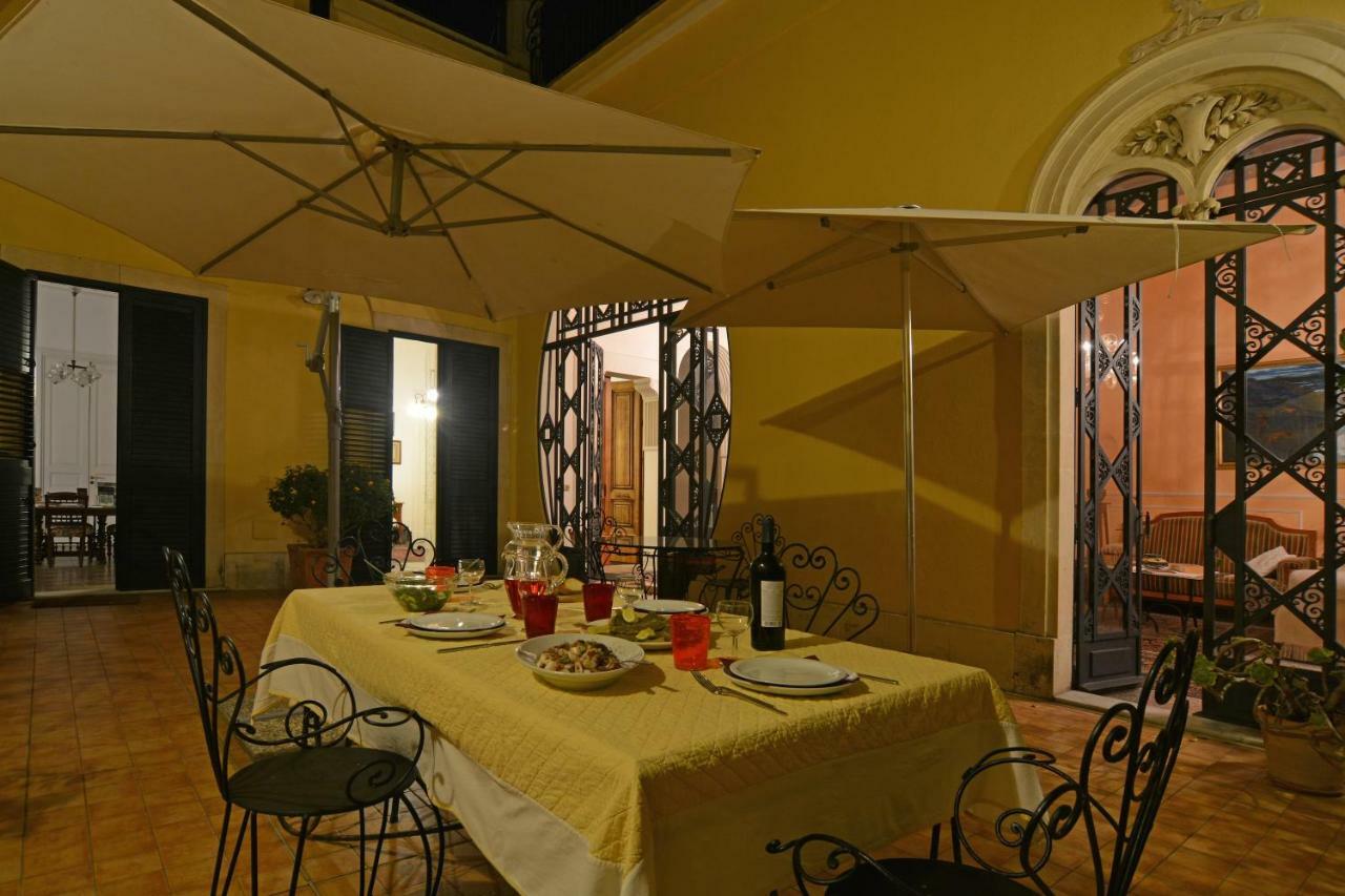 B&B Di Charme Camelie Palazzo Nicotra Riposto Exterior foto