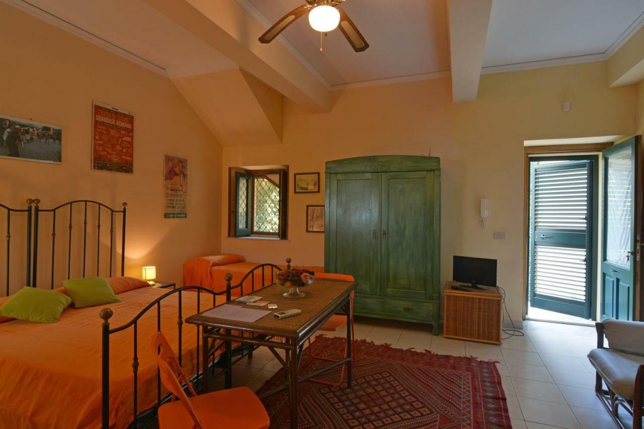 B&B Di Charme Camelie Palazzo Nicotra Riposto Exterior foto