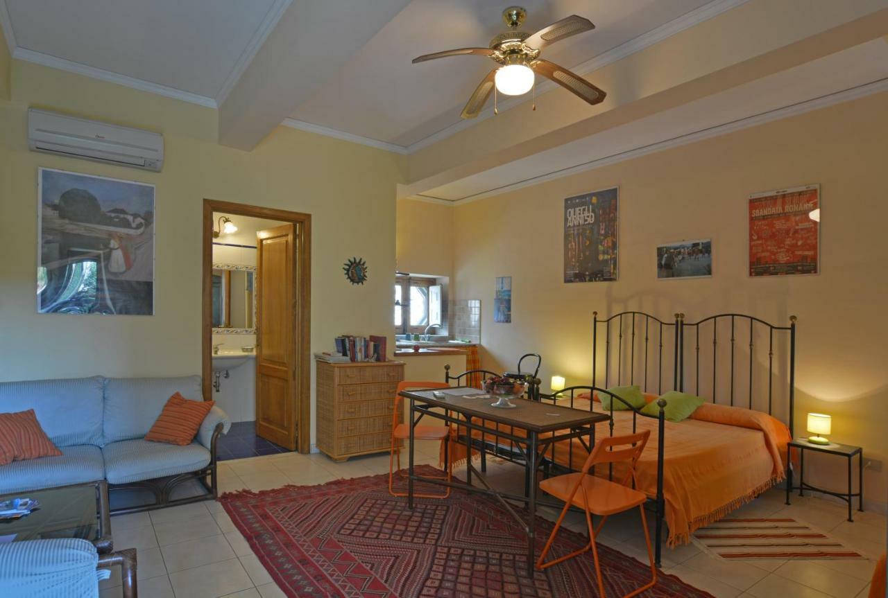 B&B Di Charme Camelie Palazzo Nicotra Riposto Exterior foto