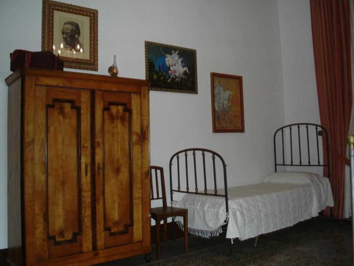 B&B Di Charme Camelie Palazzo Nicotra Riposto Exterior foto